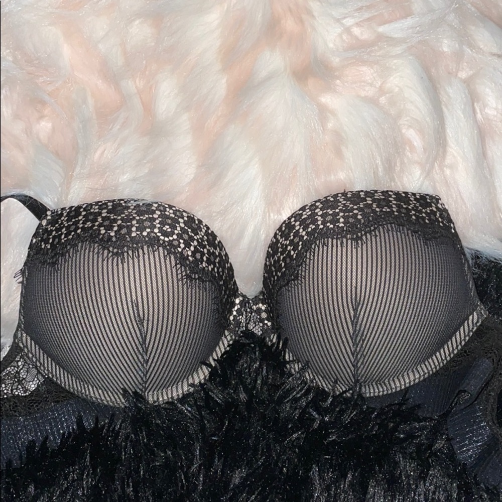 Victoria’s Secret Lace Push Up Bra